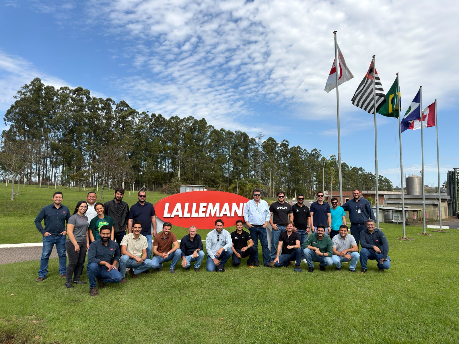 Equipe Inovagro na fábrica da Lallemand em Piracicaba (SP)